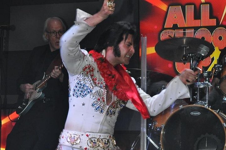 Oplev det elektrificerende "All Shook Up" Elvis-hyldestshow i Las Vegas med livemusik og dans, foto 7 | wizardtrip