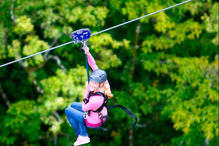 Zipline-avontuur over watervallen en weelderige landschappen op het Big Island van Hawaï, foto 15 | wizardtrip