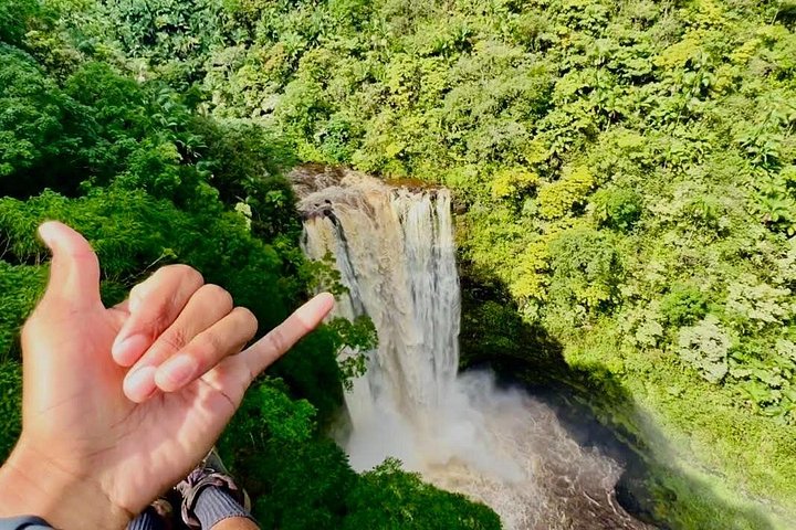 Zipline-avontuur over watervallen en weelderige landschappen op het Big Island van Hawaï, foto 20 | wizardtrip