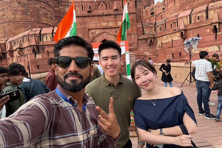 Circuit privé de 2 jours / 1 nuit à Agra au départ de Delhi, visitant le Taj Mahal, le Fort d'Agra et Fatehpur Sikri, photo 13 | wizardtrip