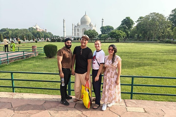 Circuit privé de 2 jours / 1 nuit à Agra au départ de Delhi, visitant le Taj Mahal, le Fort d'Agra et Fatehpur Sikri, photo 17 | wizardtrip