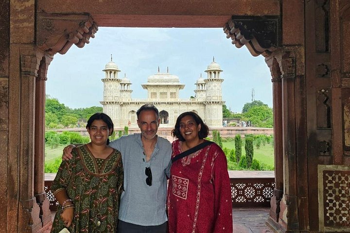 Circuit privé de 2 jours / 1 nuit à Agra au départ de Delhi, visitant le Taj Mahal, le Fort d'Agra et Fatehpur Sikri, photo 26 | wizardtrip