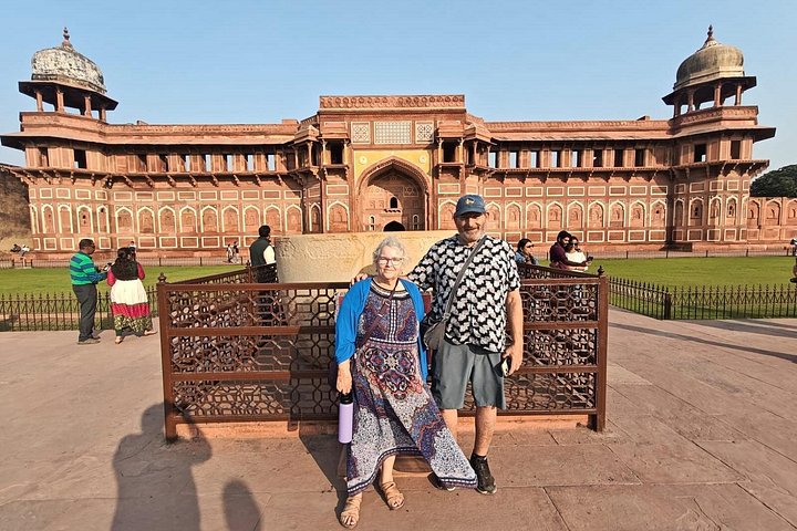 Circuit privé de 2 jours / 1 nuit à Agra au départ de Delhi, visitant le Taj Mahal, le Fort d'Agra et Fatehpur Sikri, photo 34 | wizardtrip