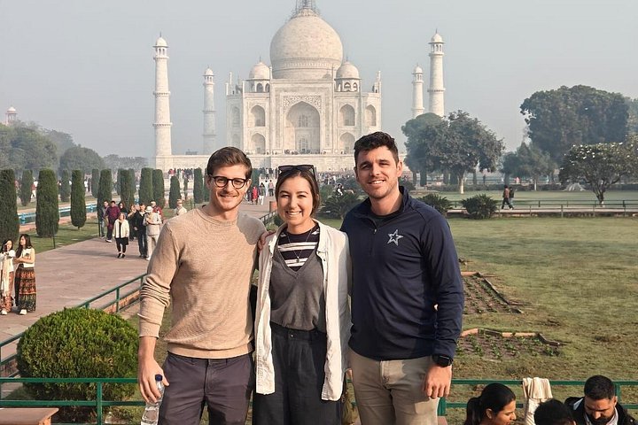 Circuit privé de 2 jours / 1 nuit à Agra au départ de Delhi, visitant le Taj Mahal, le Fort d'Agra et Fatehpur Sikri, photo 38 | wizardtrip