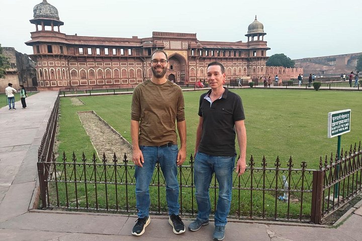 Circuit privé de 2 jours / 1 nuit à Agra au départ de Delhi, visitant le Taj Mahal, le Fort d'Agra et Fatehpur Sikri, photo 44 | wizardtrip