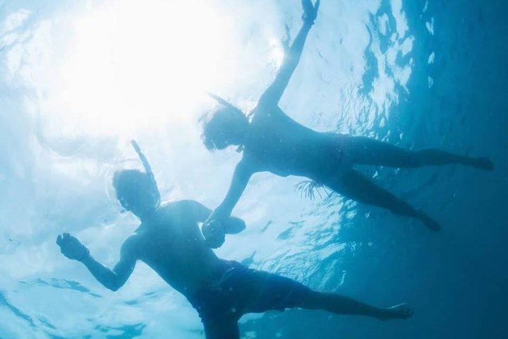 Un crucero escénico en barco desde Mykonos a las islas de Rhenia y Delos, con natación y barbacoa, foto 12 | wizardtrip