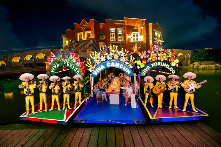 Xoxi Ticket : Fiesta en bateau, dégustation traditionnelle et bar à tequila | wizardtrip