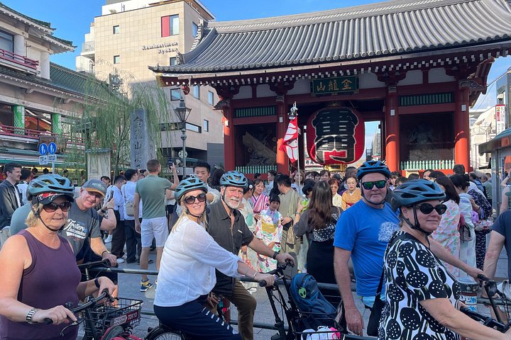 El-cykeltur gennem Tokyos forskellige distrikter, fra historiske steder til moderne gader, foto 20 | wizardtrip