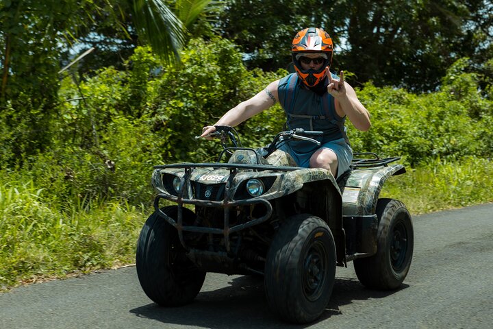 ATV-tur genom frodiga landskap och historiska platser på St. Lucia, foto 17 | wizardtrip