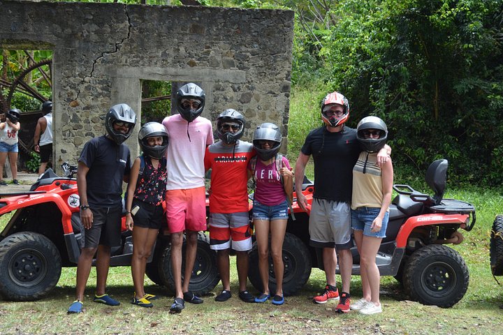 ATV-tur genom frodiga landskap och historiska platser på St. Lucia, foto 23 | wizardtrip