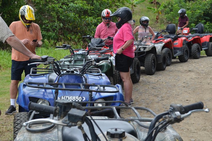 ATV-tur genom frodiga landskap och historiska platser på St. Lucia, foto 31 | wizardtrip