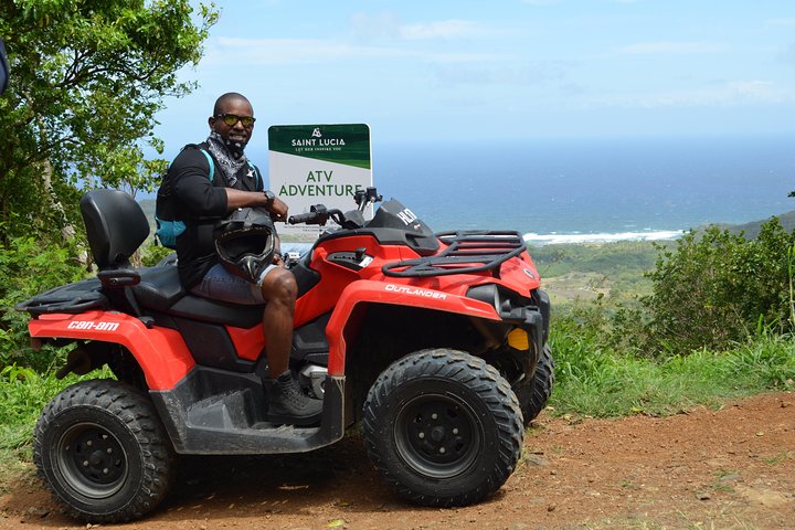 ATV-tur genom frodiga landskap och historiska platser på St. Lucia, foto 36 | wizardtrip