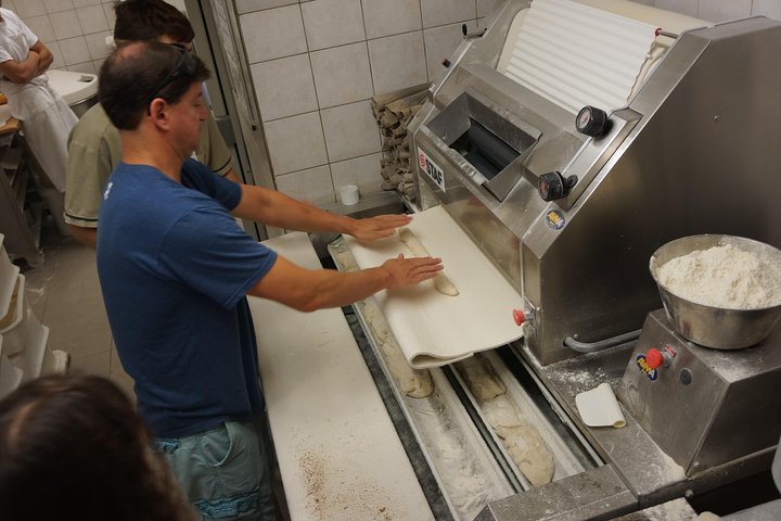Hands-on French pastry baking class in a Parisian bakery, Le Marais, photo 15 | wizardtrip