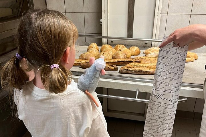 Hands-on French pastry baking class in a Parisian bakery, Le Marais, photo 40 | wizardtrip