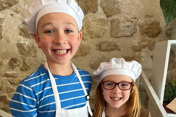 Atelier de macarons en famille dans une cuisine parisienne, photo 11 | wizardtrip