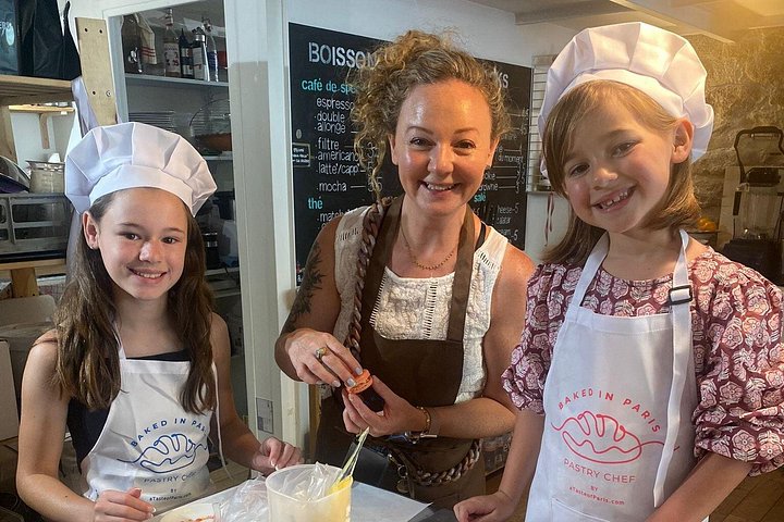 Atelier de macarons en famille dans une cuisine parisienne, photo 13 | wizardtrip