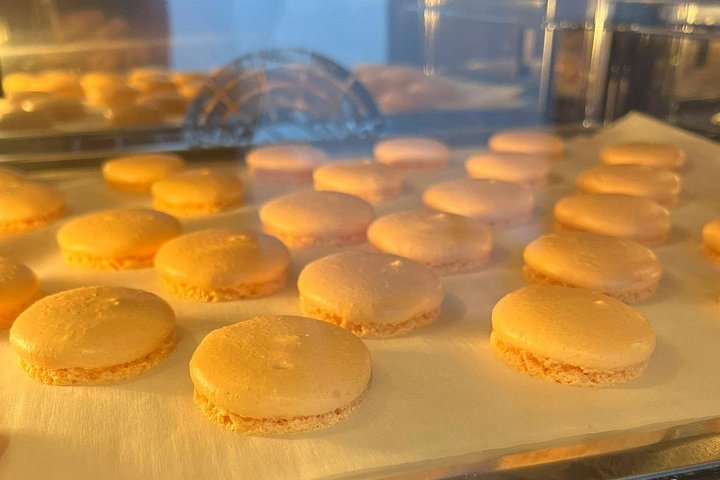 Atelier de macarons en famille dans une cuisine parisienne, photo 24 | wizardtrip