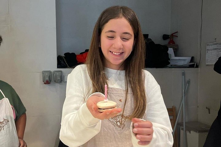 Atelier de macarons en famille dans une cuisine parisienne, photo 39 | wizardtrip