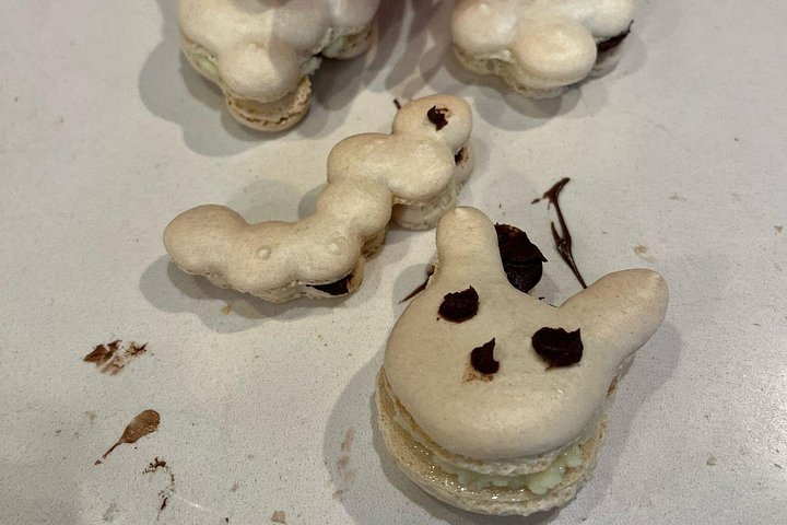 Atelier de macarons en famille dans une cuisine parisienne, photo 40 | wizardtrip