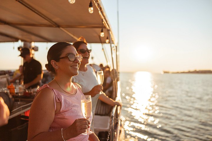 Cape Adieu Darwin Sunset Dinner Cruise | wizardtrip
