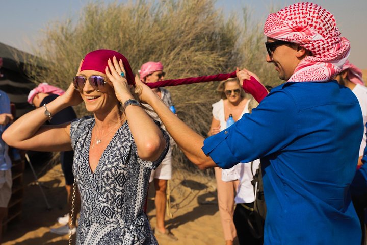 Experience a traditional Bedouin desert safari in Dubai with a vintage Land Rover, falconry, and dinner, photo 17 | wizardtrip