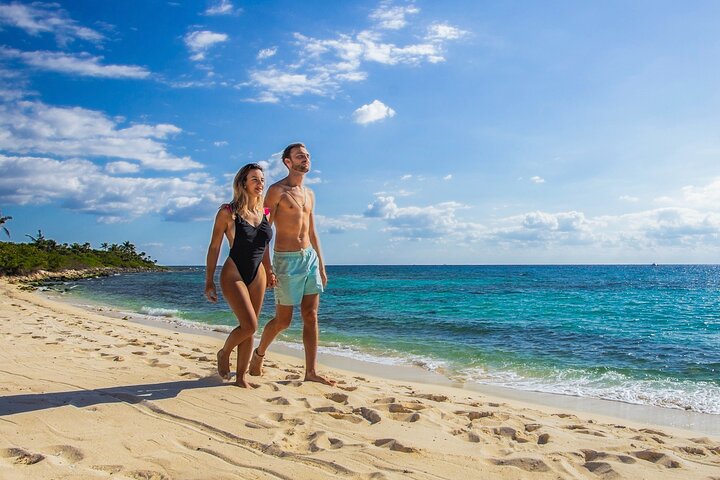 Explore as ruínas maias de Tulum, nade com tartarugas marinhas em Akumal e descubra um cenote, seguido de almoço, foto 7 | wizardtrip