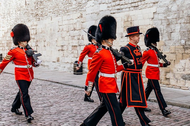 VIP-Tour durch den Tower of London, einschließlich der Kronjuwelen und einer Flusskreuzfahrt, Foto 8 | wizardtrip