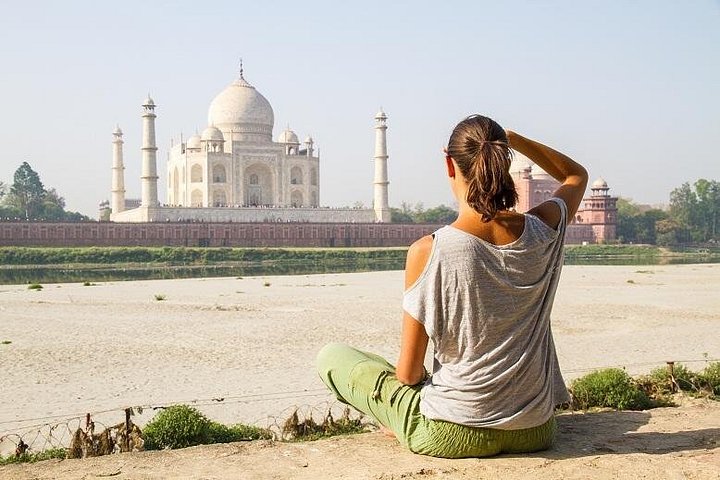 Excursión de un día desde Delhi al Taj Mahal, Agra, India, con icónica arquitectura mogol, foto 6 | wizardtrip