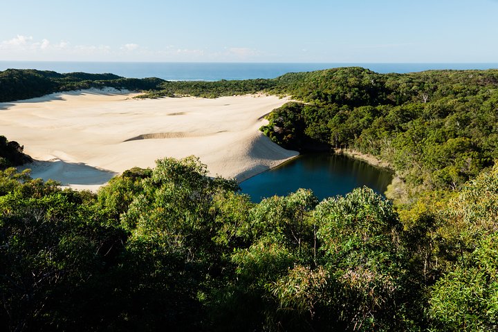 Tvådagars utforskning av Fraser Islands fantastiska naturlandskap, inklusive sjöar, regnskogar och stränder, foto 8 | wizardtrip