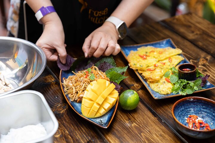 Una clase de cocina vietnamita práctica en Hanói, con tours por el mercado e inmersión cultural, foto 17 | wizardtrip