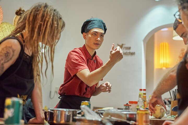 Una clase de cocina vietnamita práctica en Hanói, con tours por el mercado e inmersión cultural, foto 23 | wizardtrip