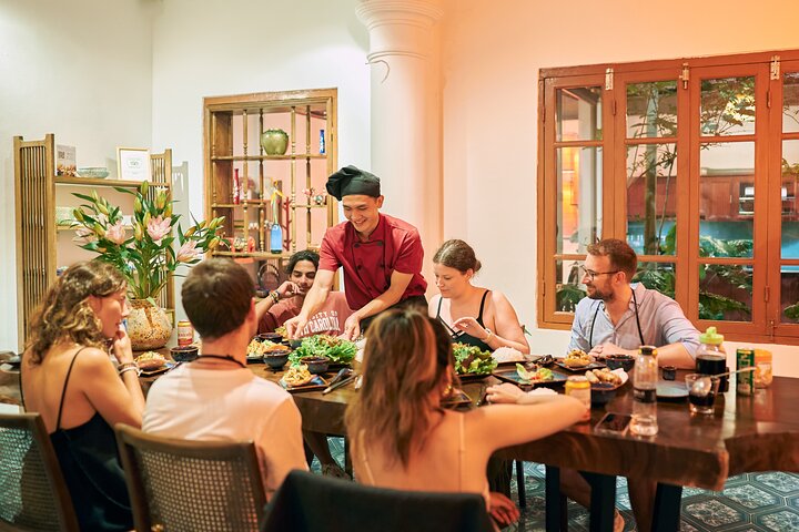 Una clase de cocina vietnamita práctica en Hanói, con tours por el mercado e inmersión cultural, foto 36 | wizardtrip