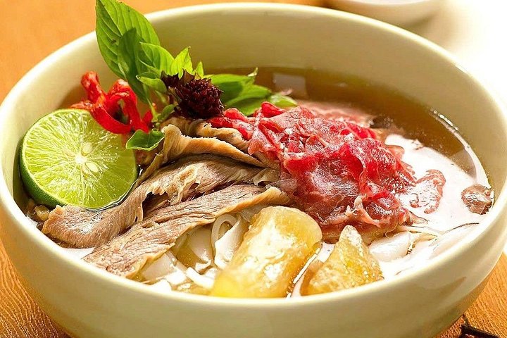 Hands-on Vietnamese cooking class and market tour in Hanoi, Vietnam, photo 13 | wizardtrip