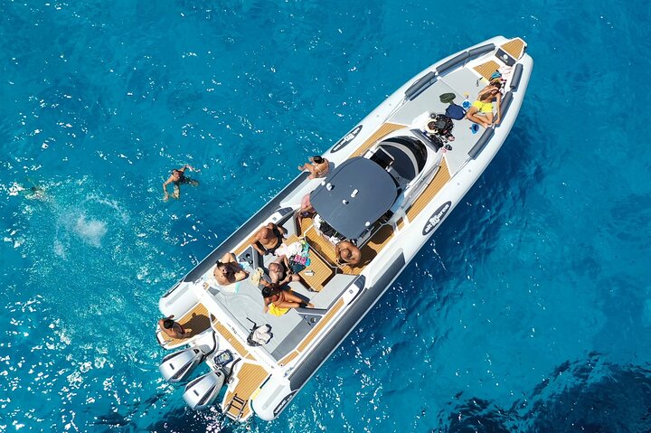Excursion en bateau aux îles Égades : Découvrez Favignana & Levanzo depuis Trapani | wizardtrip