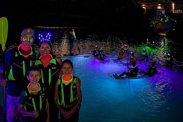 Aventure nocturne en kayak à St. Thomas avec des kayaks transparents et une vie marine lumineuse, photo 18 | wizardtrip