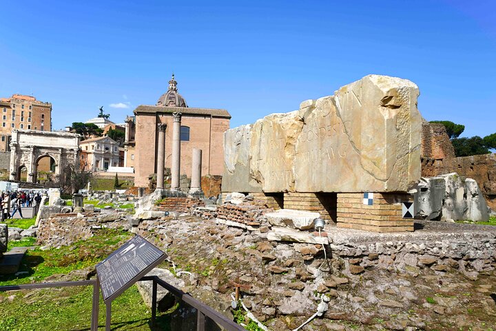 Verken de oude wonderen van Rome, waaronder het Colosseum, het Romeinse Forum en de Palatijnse Heuvel, tijdens een meeslepende rondleiding, foto 11 | wizardtrip