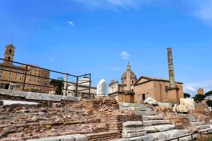 Verken de oude wonderen van Rome, waaronder het Colosseum, het Romeinse Forum en de Palatijnse Heuvel, tijdens een meeslepende rondleiding, foto 14 | wizardtrip