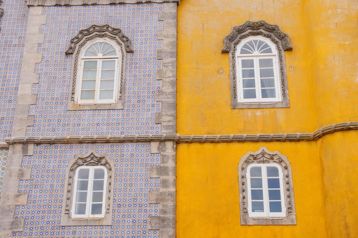 Small group tour exploring the colorful Pena Palace and historic Sintra from Lisbon, photo 10 | wizardtrip