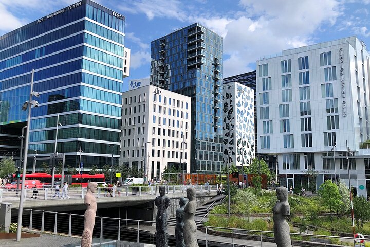 Oslo city tour featuring landmarks like Holmenkollen, Vigeland Park, and museums, photo 30 | wizardtrip