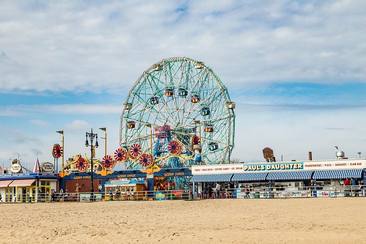 Esplora i diversi quartieri di NYC: Harlem, Bronx, Queens, Brooklyn e Coney Island in un tour guidato in autobus, foto 13 | wizardtrip
