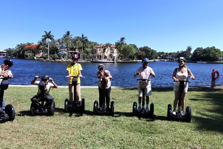 Deslízate por Fort Lauderdale en Segway, explorando monumentos frente al mar y casas de celebridades, foto 9 | wizardtrip