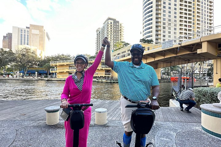 Deslízate por Fort Lauderdale en Segway, explorando monumentos frente al mar y casas de celebridades, foto 12 | wizardtrip
