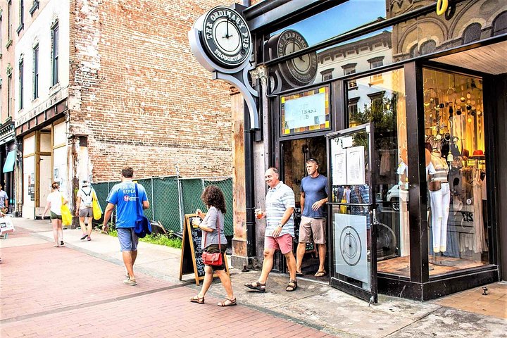 Un recorrido a pie culinario y cultural por las plazas históricas de Savannah, degustando comida local, foto 8 | wizardtrip