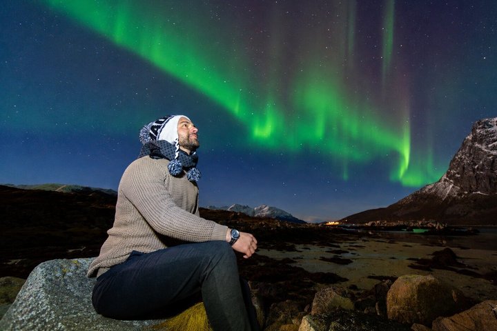 Tromsø: Small Group Northern Lights Chase with All-Inclusive Experience | wizardtrip