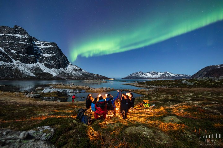 Jakt på norrsken i liten grupp i Tromsø, Norge, med lägereld och arktisk utrustning, foto 9 | wizardtrip
