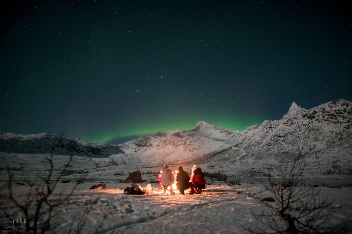 Jakt på norrsken i liten grupp i Tromsø, Norge, med lägereld och arktisk utrustning, foto 13 | wizardtrip