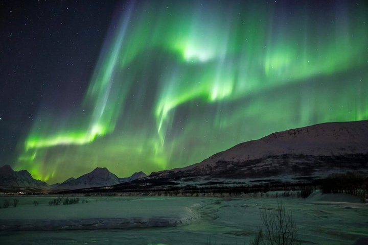 Jakt på norrsken i liten grupp i Tromsø, Norge, med lägereld och arktisk utrustning, foto 24 | wizardtrip