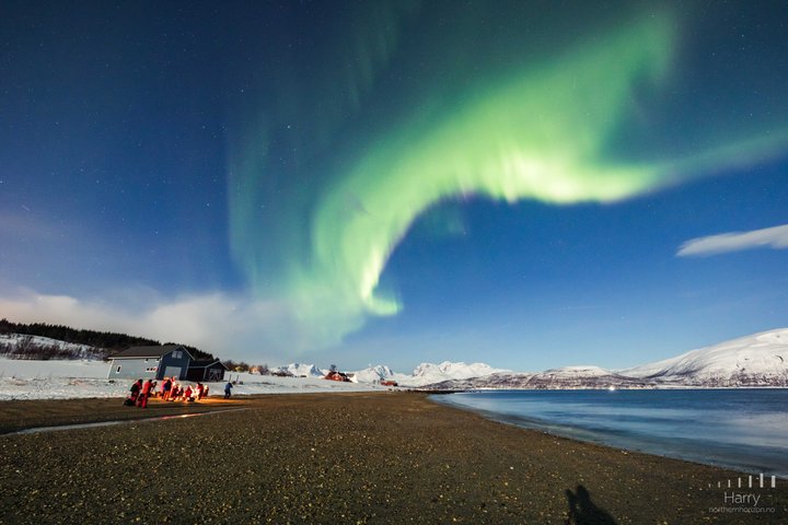 Jakt på norrsken i liten grupp i Tromsø, Norge, med lägereld och arktisk utrustning, foto 25 | wizardtrip