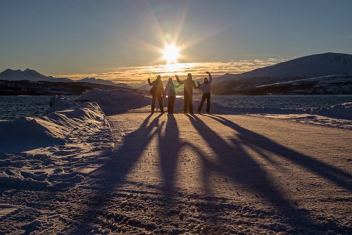 Utforsk Tromsøs fantastiske arktiske landskap på en naturtur med en naturskjønn piknik, foto 24 | wizardtrip