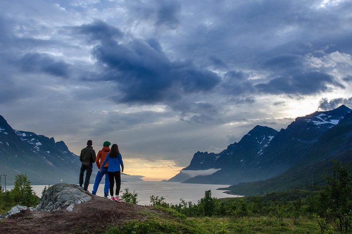 Utforsk Tromsøs fantastiske arktiske landskap på en naturtur med en naturskjønn piknik, foto 28 | wizardtrip